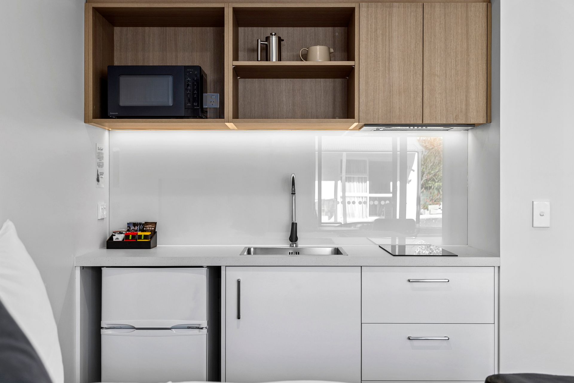 Premium King Studio Image 9